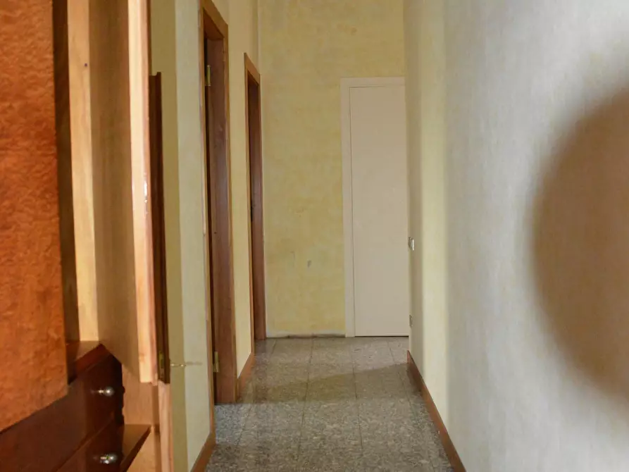 Immagine 32 di Villa in vendita  in Via della Chiesa XXIV a Lucca