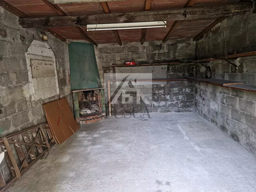 Immagine 19 di Quadrilocale in vendita  in Via di Salicchi a Lucca