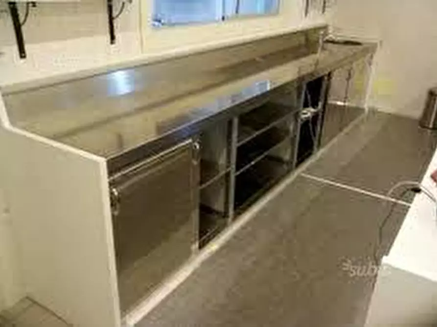 Immagine 7 di Pizzeria / Pub in vendita  in Viale Giosuè Carducci a Lucca