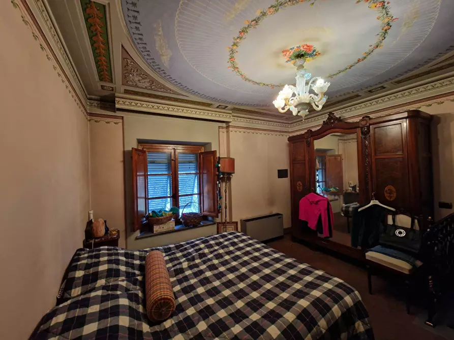 Immagine 21 di Pentalocale in vendita  in piazza san pietro somali a Lucca