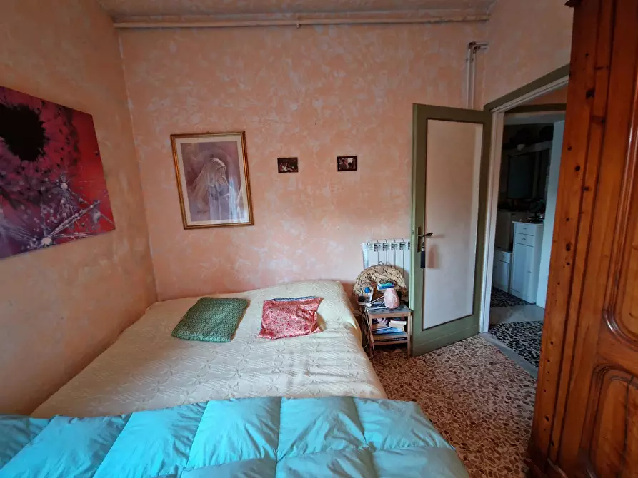 Immagine 15 di Pentalocale in vendita  in Via Fregionaia a Lucca