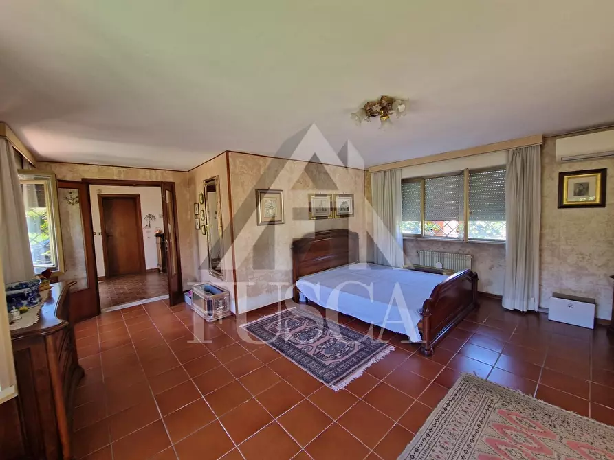 Immagine 5 di Villa in vendita  in Via G. Amendola a Lucca