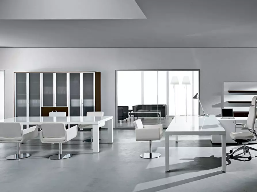 Immagine 12 di Ufficio in affitto  in Traversa a Lucca