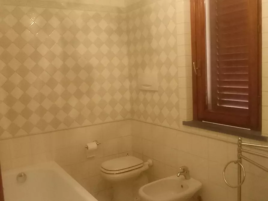 Immagine 7 di Casa semindipendente in vendita  a Massarosa