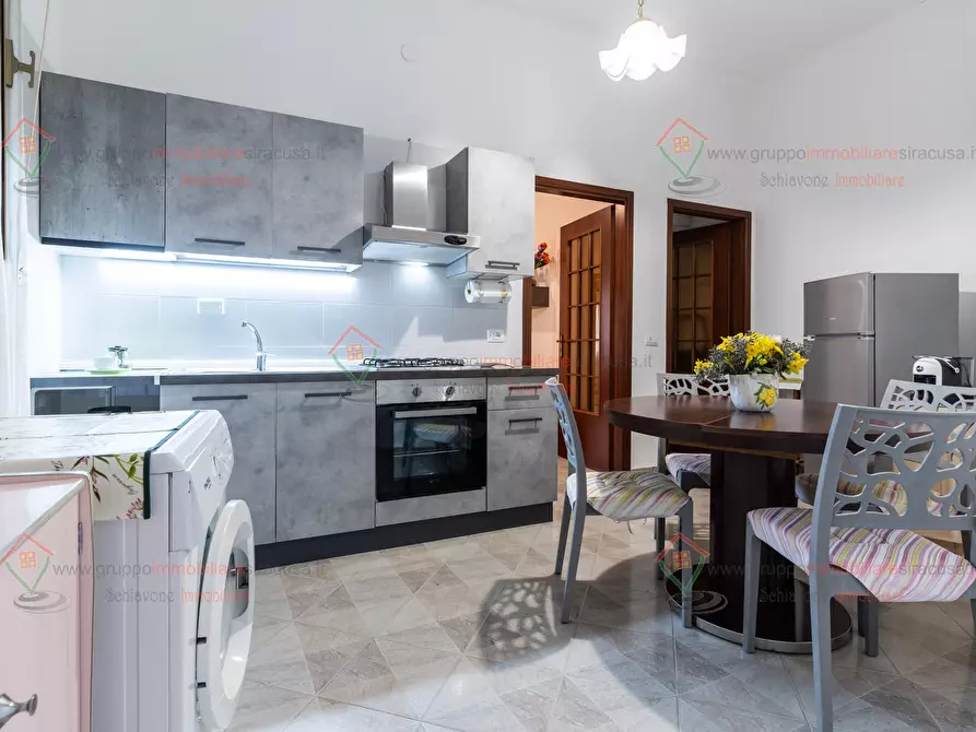 Immagine 1 di Appartamento in affitto  a Siracusa