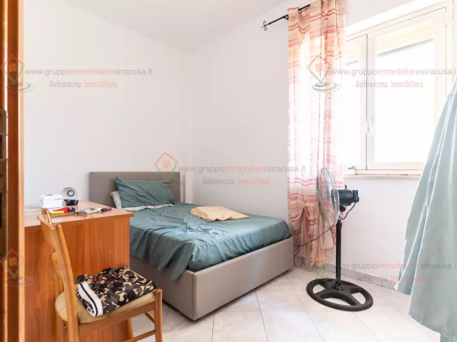 Immagine 15 di Pentalocale in vendita  a Siracusa