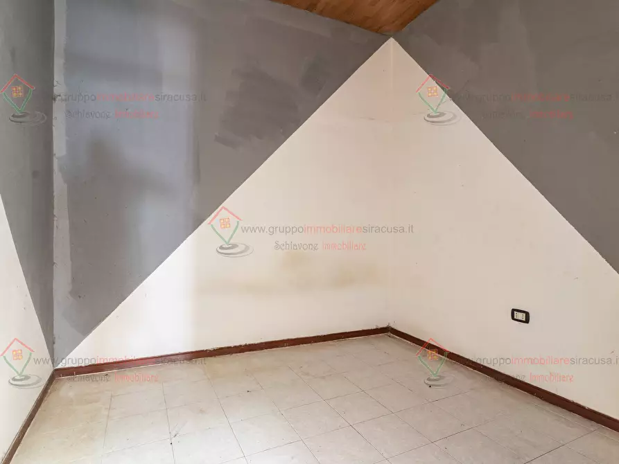 Immagine 13 di Casa indipendente in vendita  a Floridia