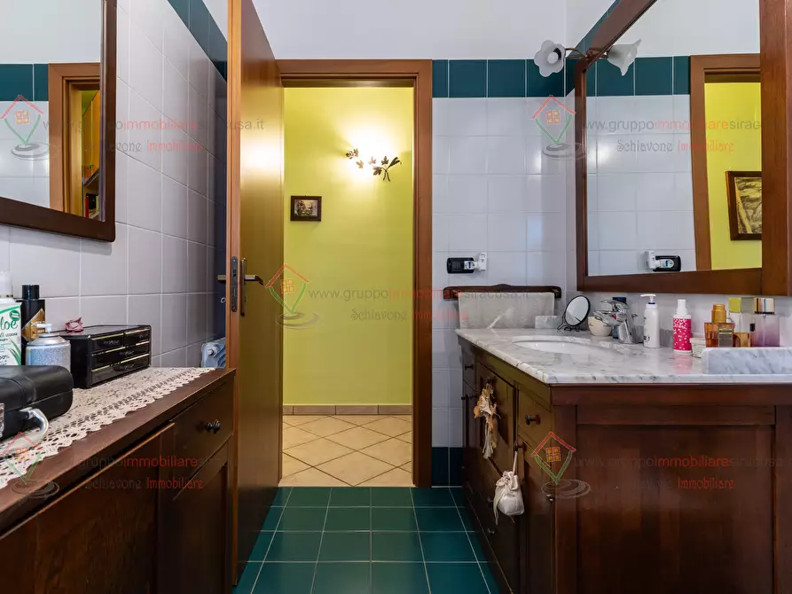 Immagine 12 di Trilocale in vendita  a Siracusa