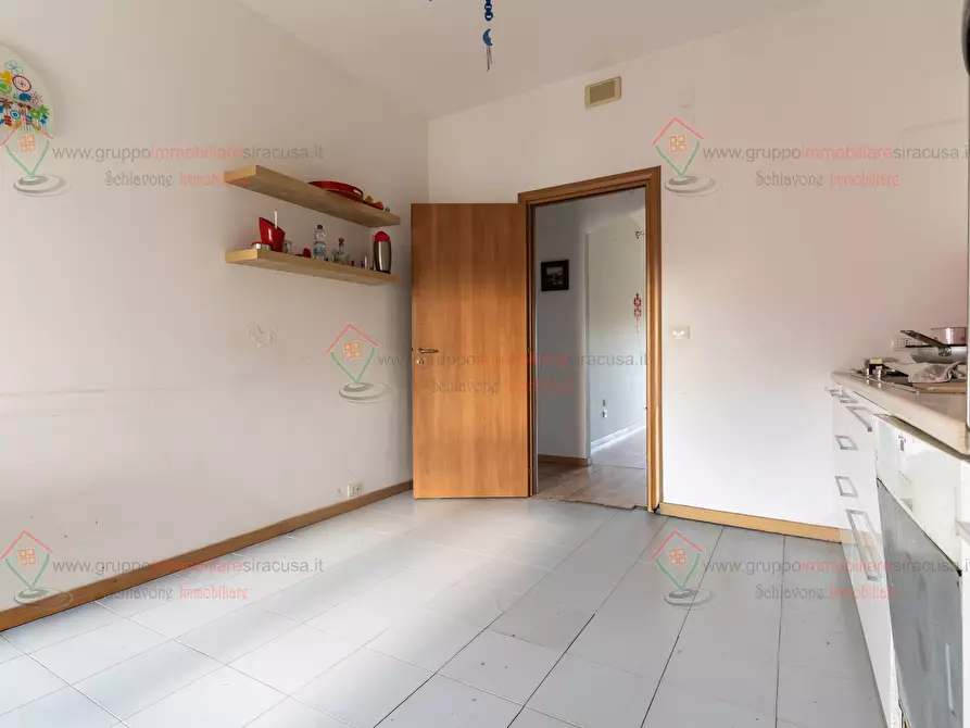 Immagine 5 di Pentalocale in vendita  a Siracusa