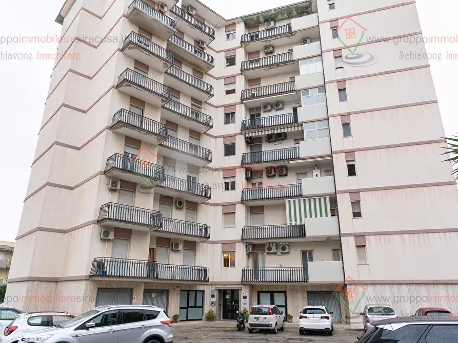 Immagine 30 di Pentalocale in vendita  a Siracusa