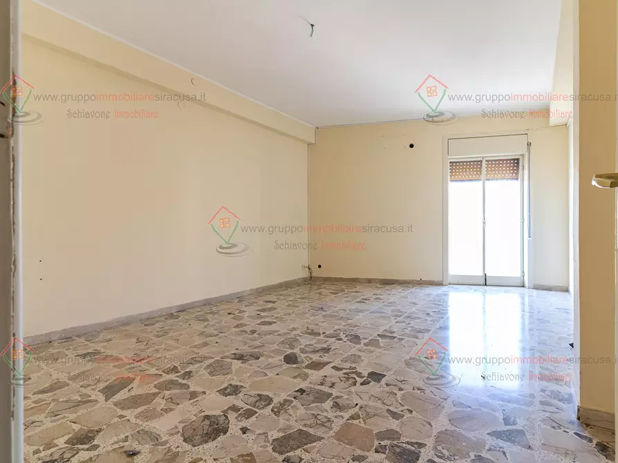 Immagine 13 di Quadrilocale in vendita  a Siracusa