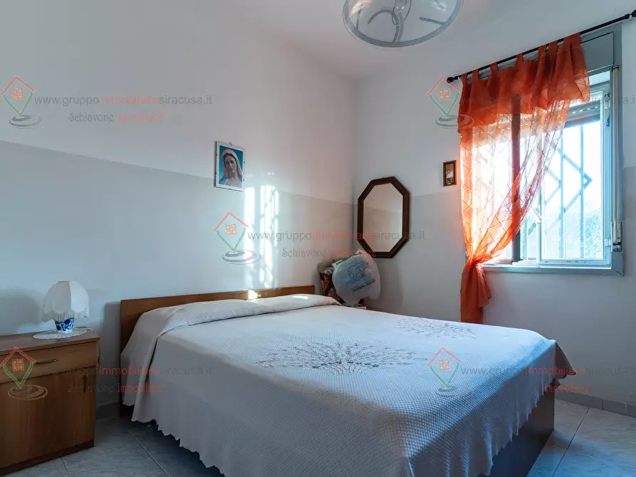 Immagine 13 di Villa in vendita  a Siracusa