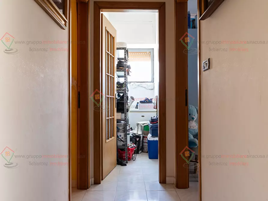 Immagine 25 di Pentalocale in vendita  a Siracusa