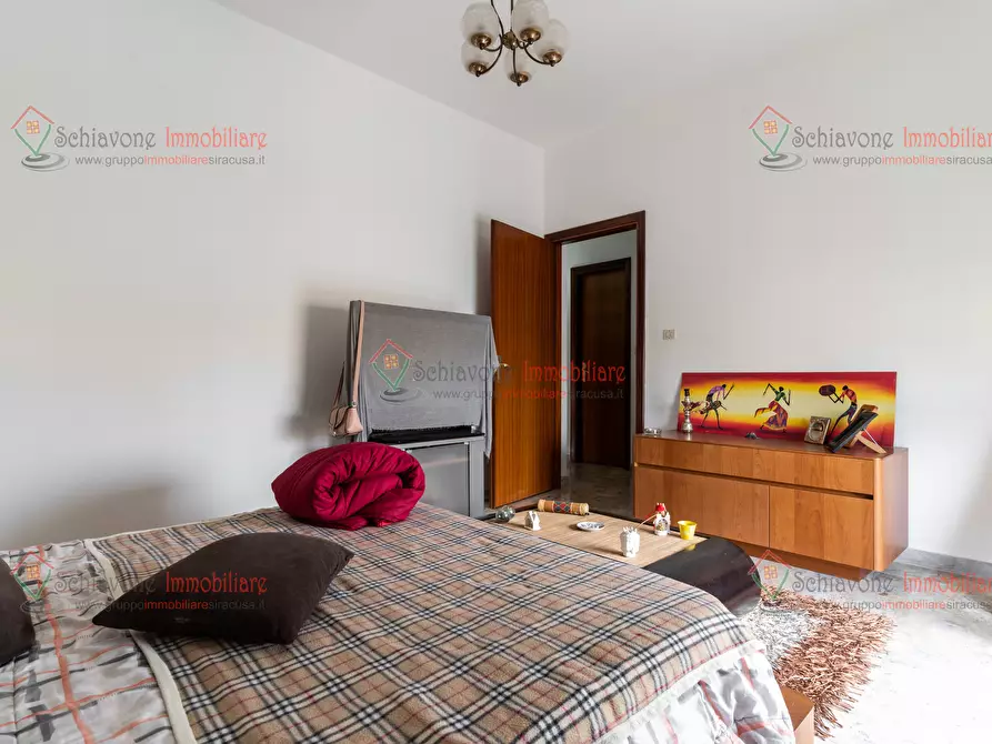 Immagine 18 di Pentalocale in vendita  a Siracusa