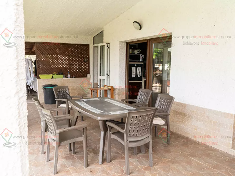 Immagine 33 di Villa in vendita  a Siracusa