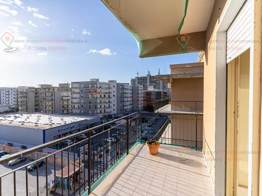 Immagine 12 di Trilocale in vendita  a Siracusa