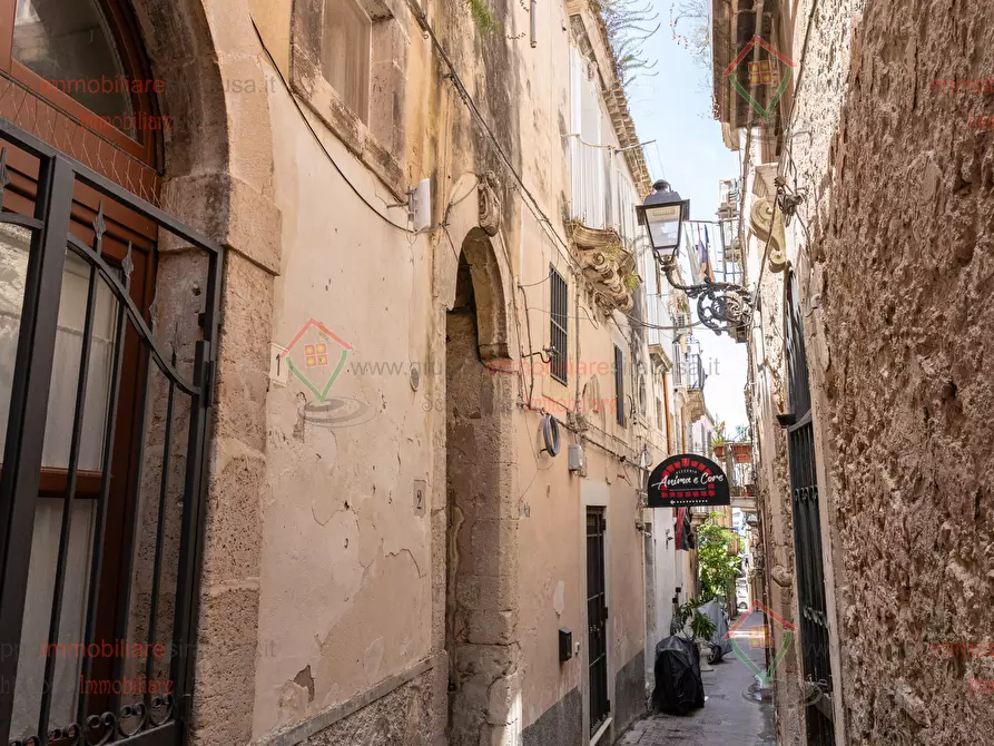 Immagine 14 di Trilocale in vendita  a Siracusa