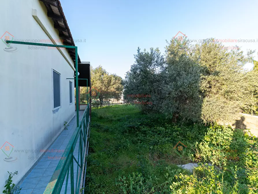 Immagine 25 di Villa in vendita  a Siracusa