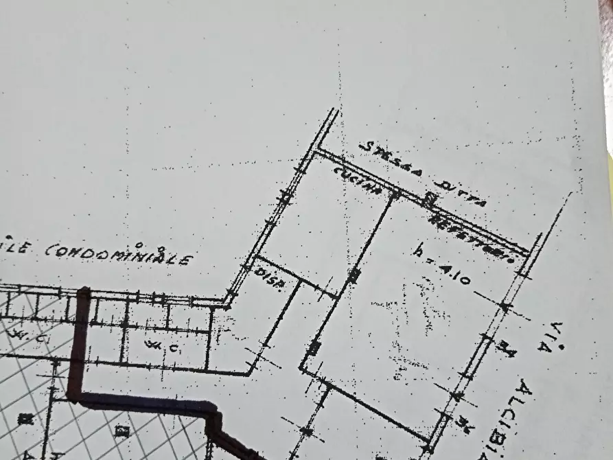 Immagine 9 di Attività commerciale in vendita  in Via Alcibiade a Siracusa