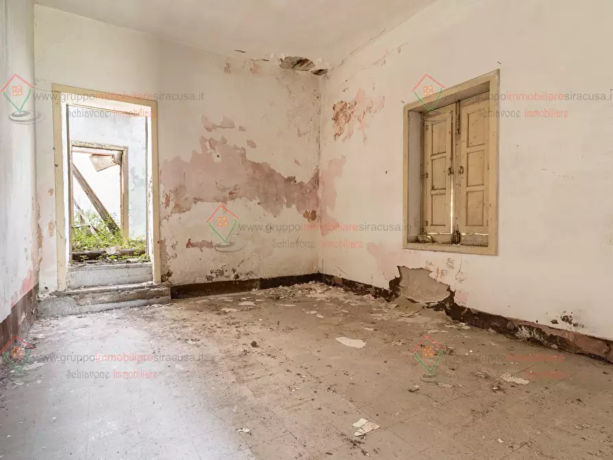 Immagine 10 di Rustico / casale in vendita  a Siracusa