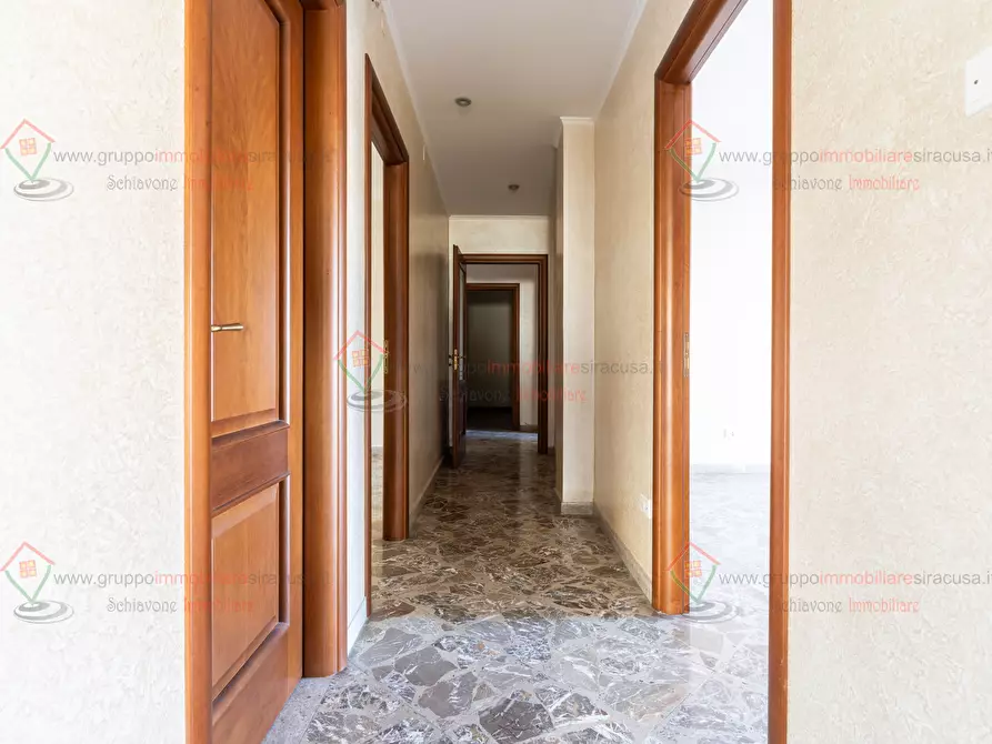 Immagine 19 di Pentalocale in vendita  a Siracusa