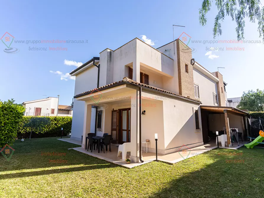 Immagine 1 di Casa bifamiliare in vendita  a Siracusa