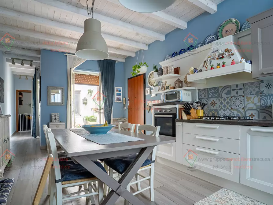 Immagine 13 di Casa indipendente in vendita  a Siracusa