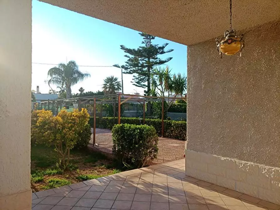 Immagine 10 di Villa in vendita  a Siracusa