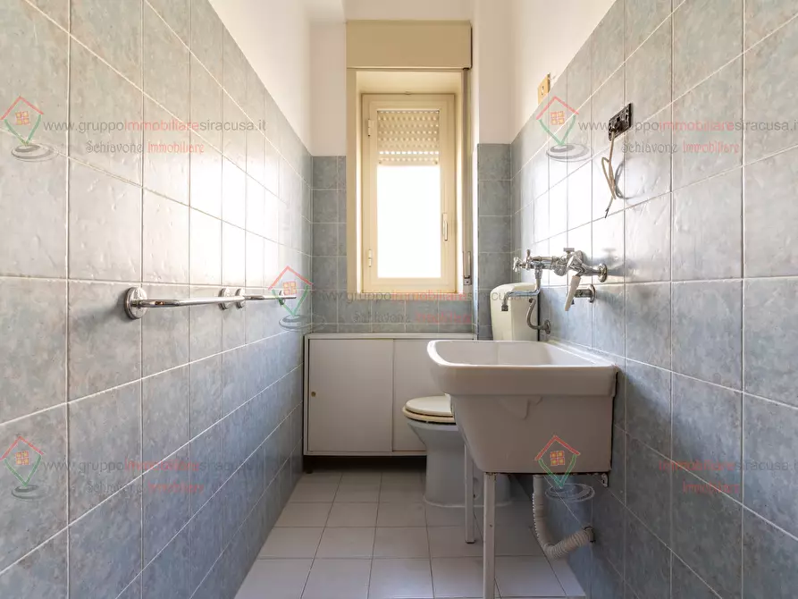 Immagine 16 di Pentalocale in vendita  a Siracusa