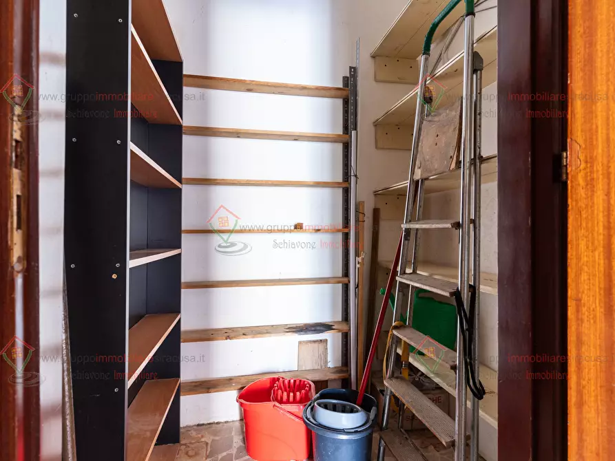 Immagine 14 di Trilocale in vendita  a Siracusa