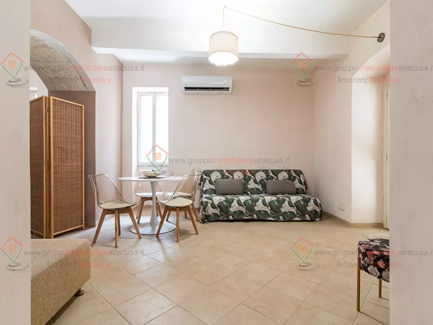 Immagine 9 di Trilocale in vendita  a Siracusa