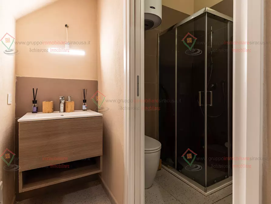 Immagine 6 di Trilocale in vendita  a Siracusa