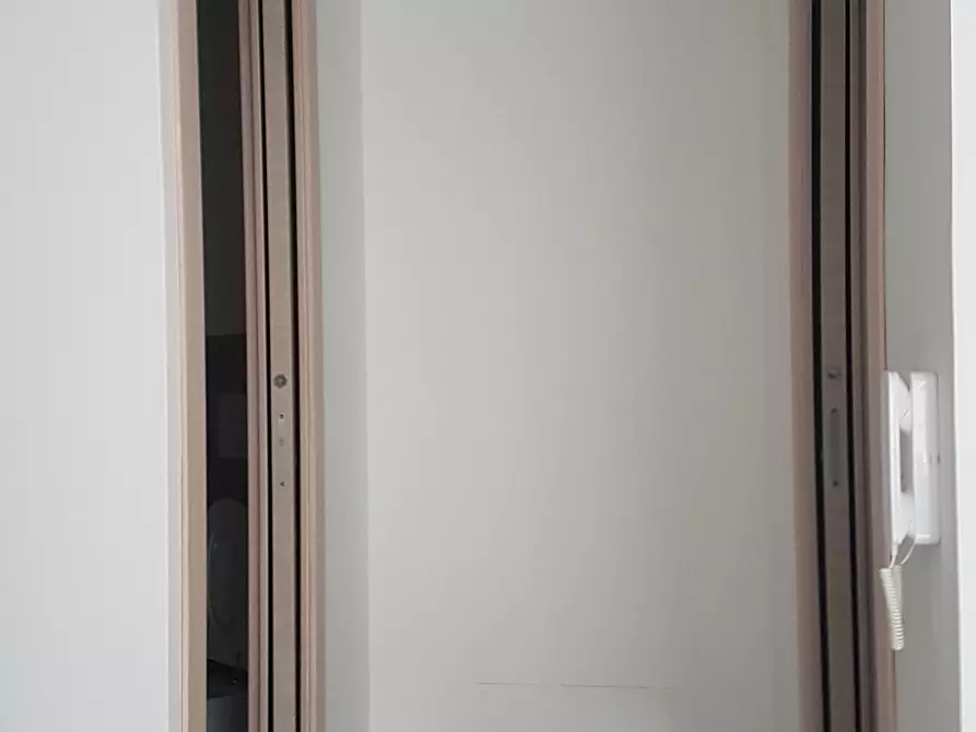 Immagine 12 di Trilocale in affitto  a Siracusa