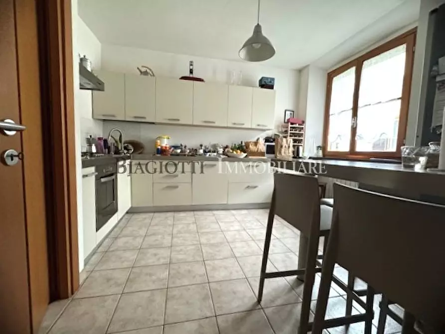 Immagine 12 di Trilocale in vendita  a Livorno