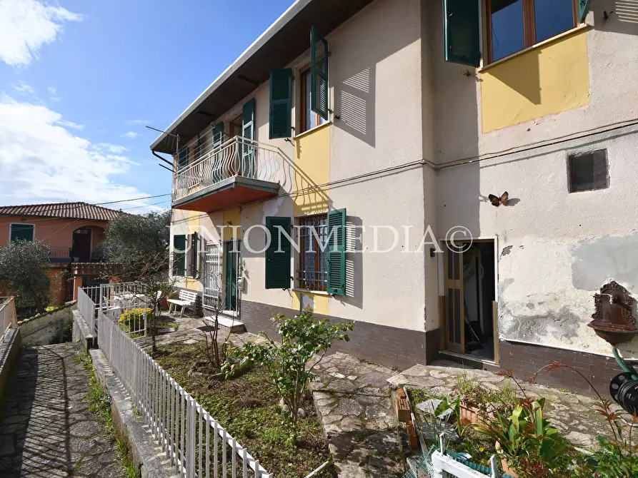 Immagine 5 di Porzione di casa in vendita  in Via Umberto Biancamano 88 a La Spezia