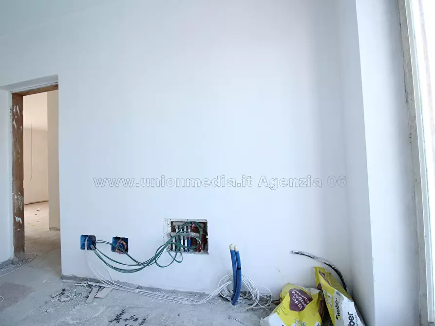 Immagine 11 di Capannone industriale in vendita  a La Spezia