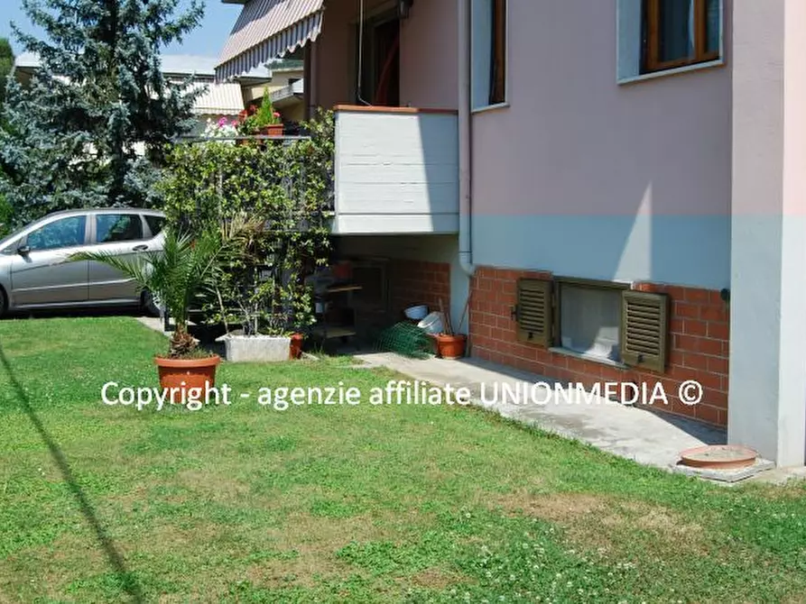 Immagine 1 di Appartamento in vendita  in via bradia a Sarzana