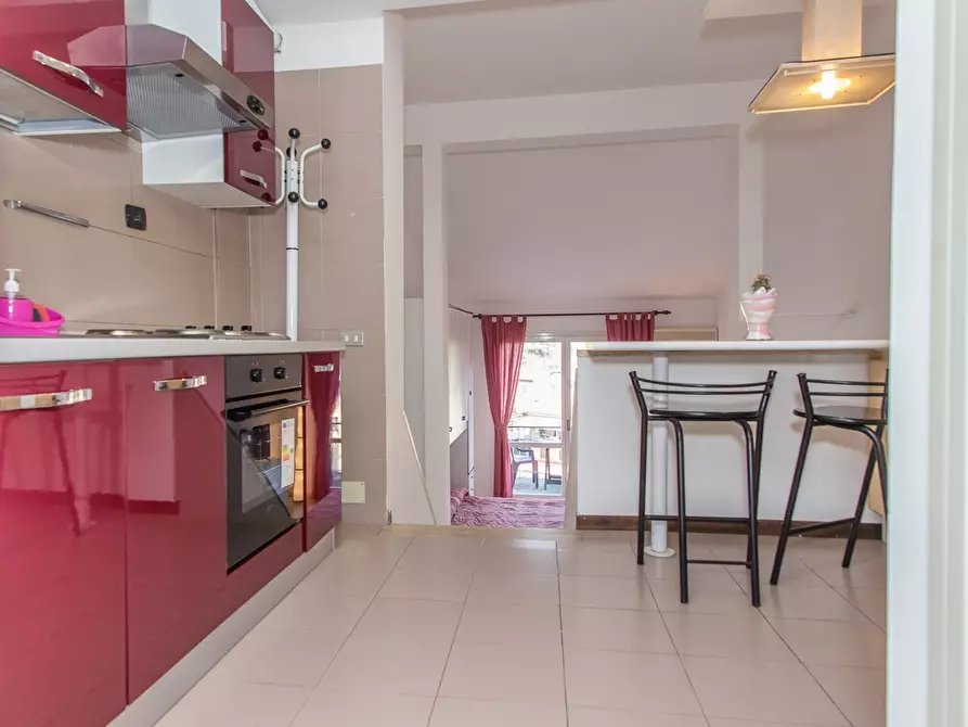 Immagine 4 di Appartamento in vendita  in via pisanello a Ameglia