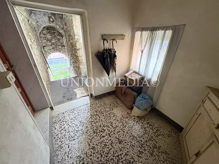 Immagine 12 di Casa semindipendente in vendita  in Via Provinciale a Castelnuovo Magra