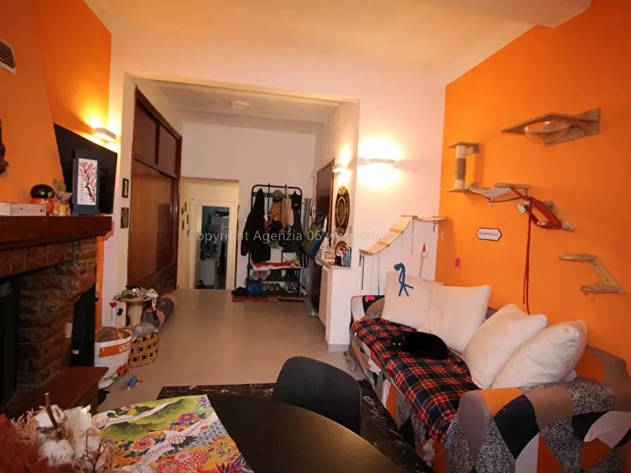 Immagine 15 di Appartamento in vendita  a Sarzana