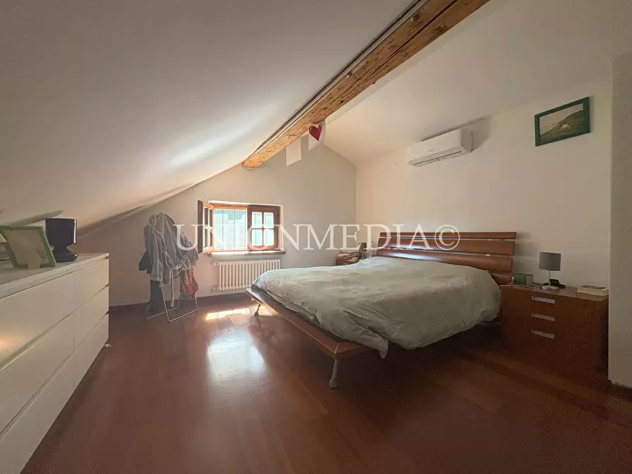 Immagine 25 di Villa in vendita  in Viale Vittorio Alfieri a Fosdinovo