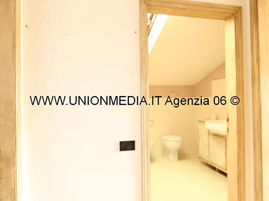 Immagine 6 di Attico in vendita  a Massa