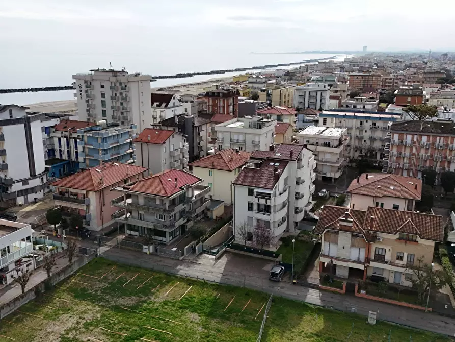 Immagine 16 di Trilocale in vendita  in Viale Tocra 10A a Rimini