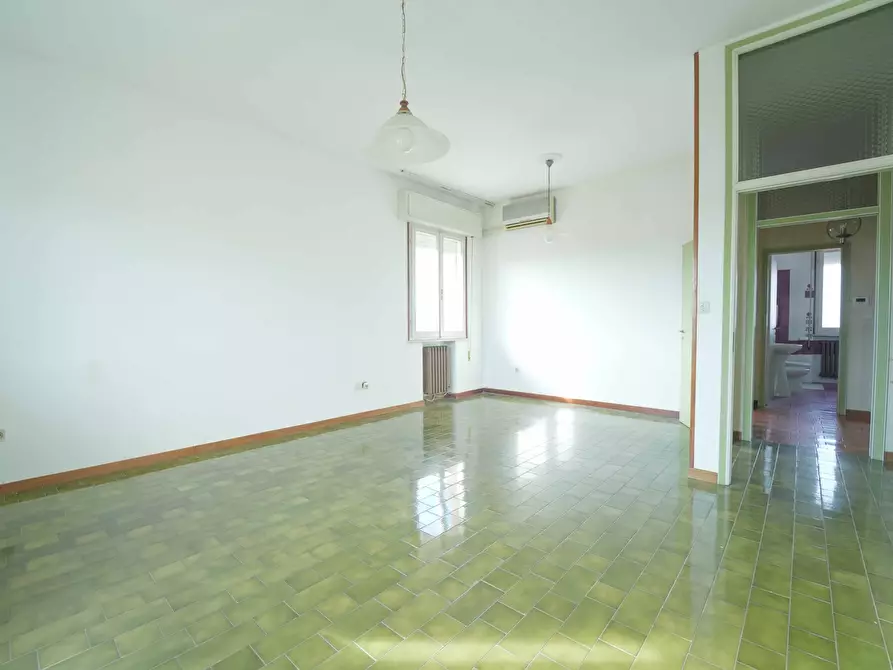 Immagine 2 di Quadrilocale in vendita  in Via Giovanni Ruffini 9 a Rimini