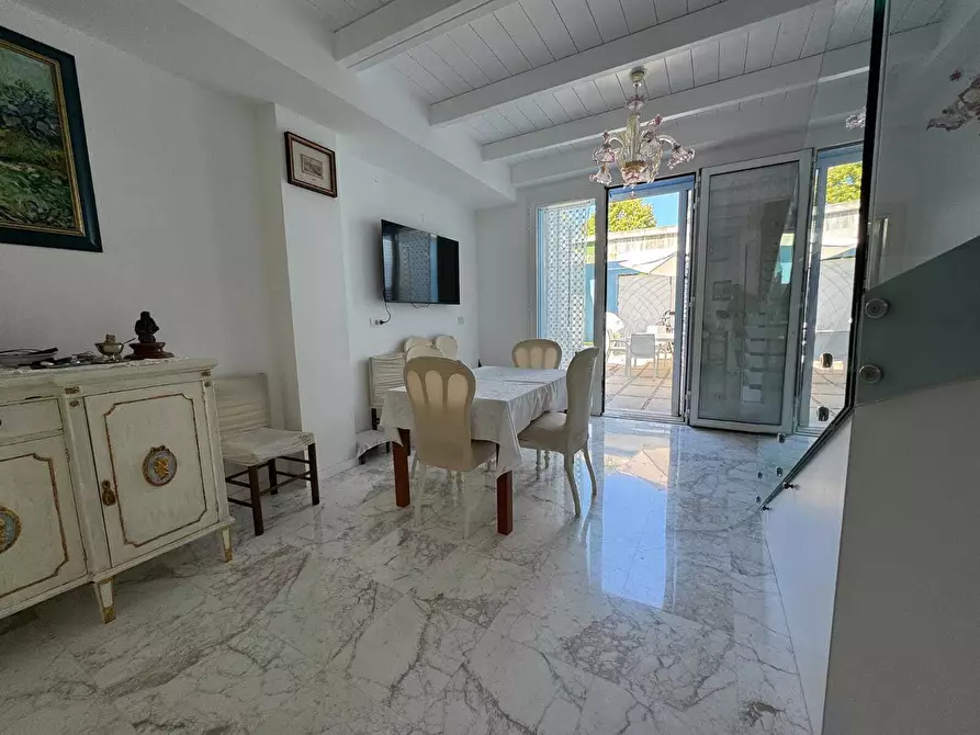 Immagine 2 di Terratetto in vendita  in Via Sinistra del Porto a Rimini