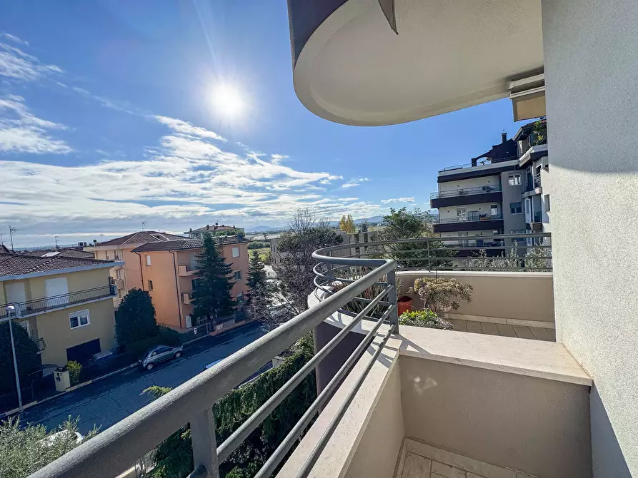 Immagine 25 di Trilocale in vendita  in VIA MARVELLI 7 a Rimini