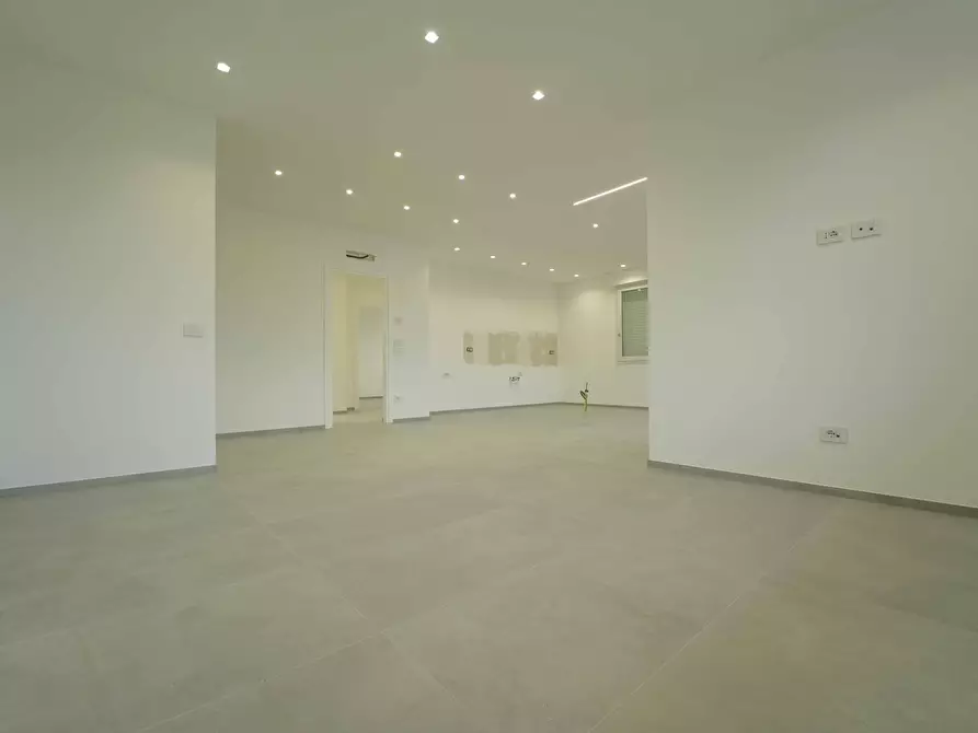 Immagine 3 di Quadrilocale in vendita  in Via Bottone 21 a Santarcangelo Di Romagna