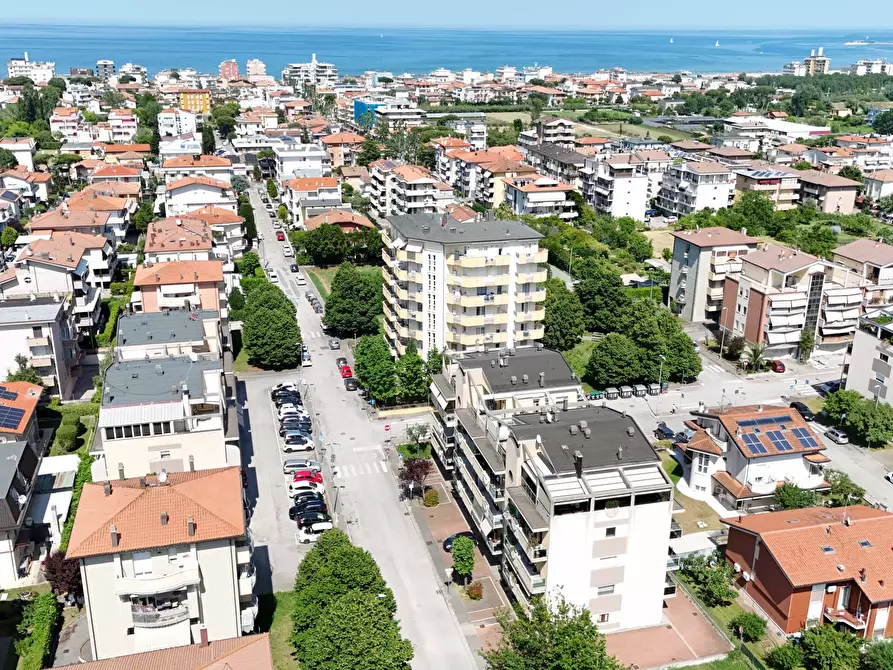 Immagine 30 di Quadrilocale in vendita  in Via Salvatore Barzilai 26 a Rimini