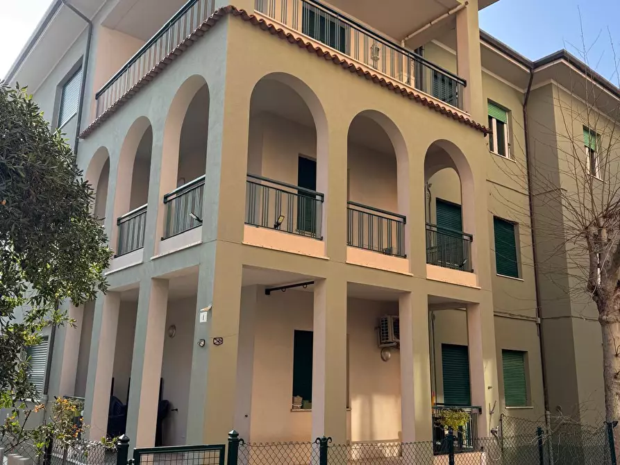 Immagine 27 di Trilocale in vendita  in Viale Carlo Goldoni 1 a Rimini