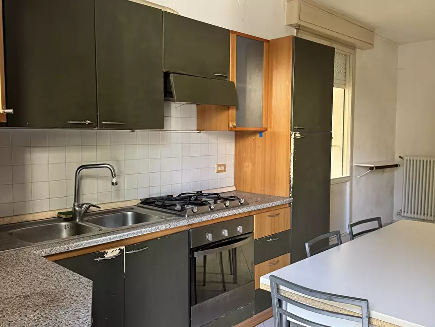 Immagine 29 di Trilocale in vendita  in Via Giuseppe Piazzi 10 a Rimini